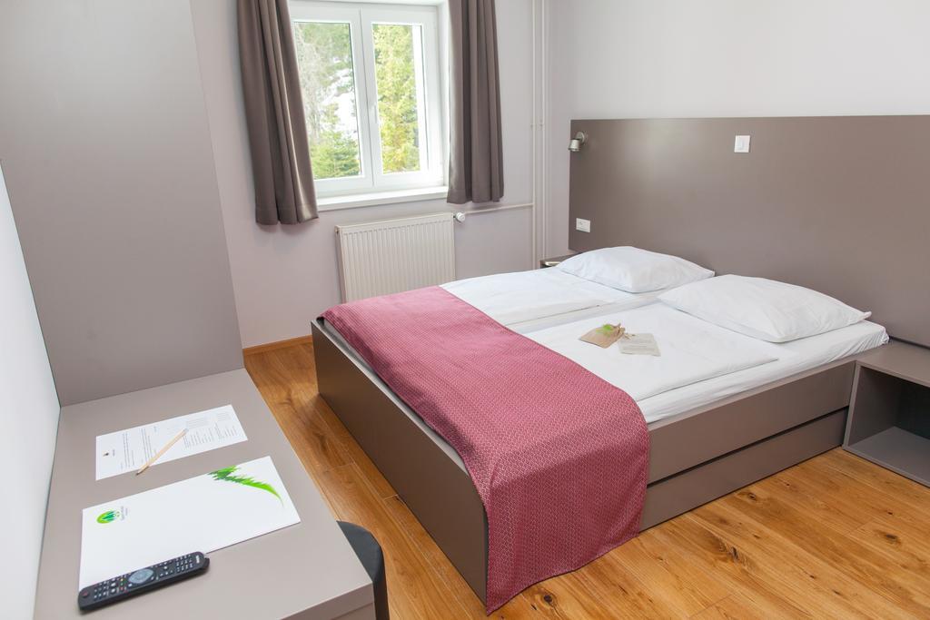 Hotel Pokljuka Goreljek ภายนอก รูปภาพ